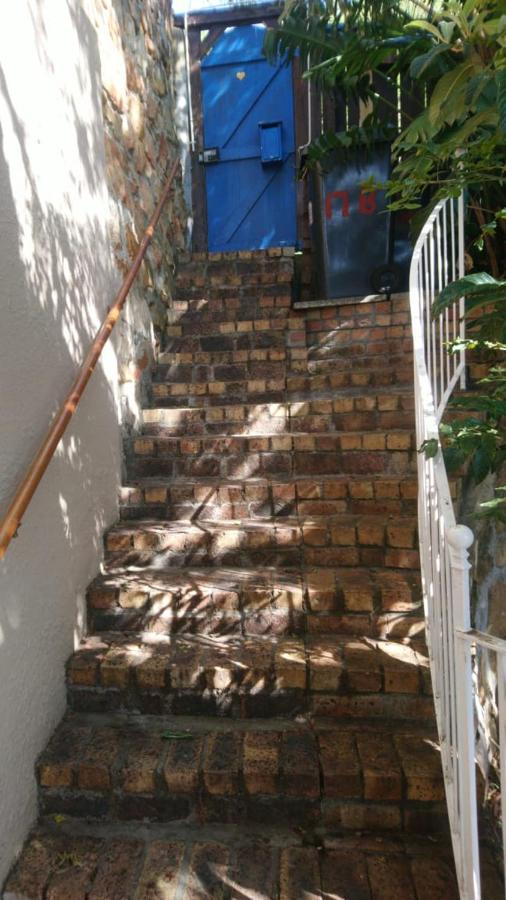 Independent Quaint Flat, Close To Beach Apartment Cape Town Luaran gambar