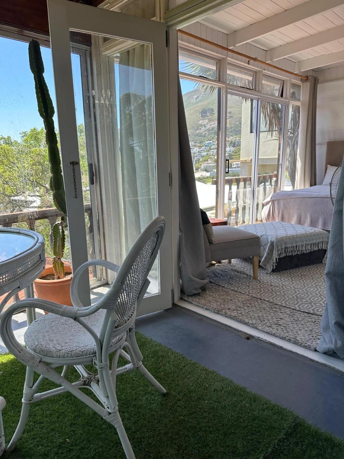 Independent Quaint Flat, Close To Beach Cape Town Luaran gambar